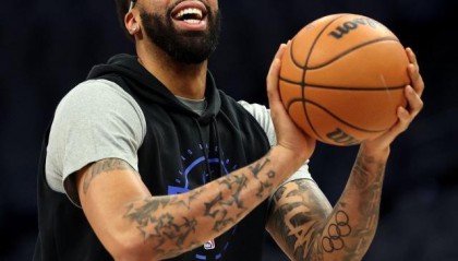 多多28娱乐-打完独行侠最后一战？浓眉无需手术但仍将缺席6周