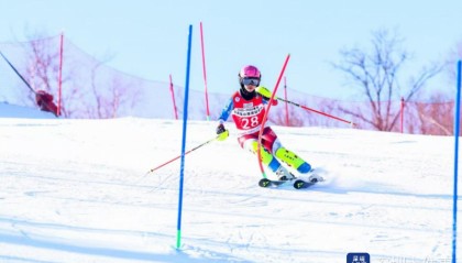 广东首位！深圳高级中学学生获评高山滑雪国家一级运动员